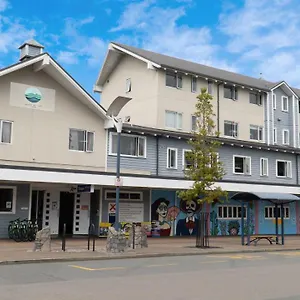 Hostel Based By The, Tauposee